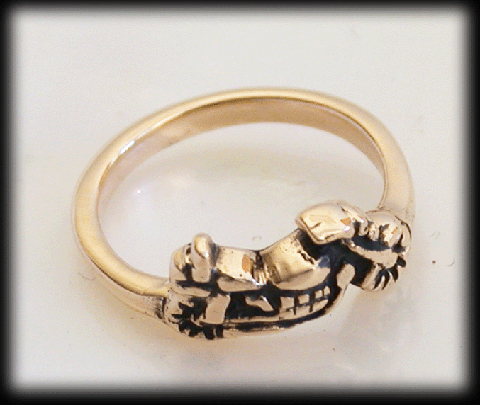 Liten hoj i brons.  Mc ring som passar vuxen som barn. - 2