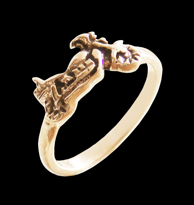 Liten hoj i brons.  Mc ring som passar vuxen som barn.