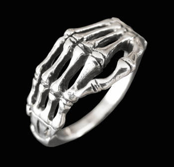 Barnring med skeletthand  i Äkta silver.