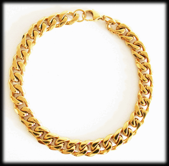 10 mm. Guldpläterat stålarmband.