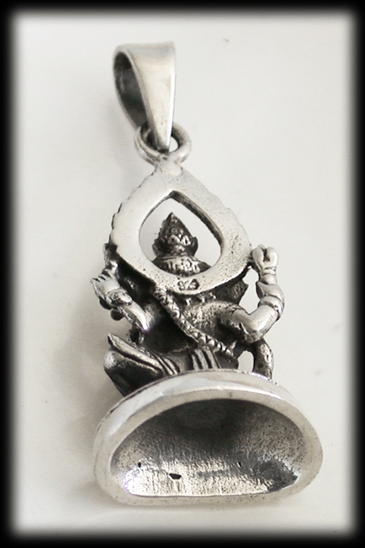 Hängsmycke Ganesh i Äkta silver. - 2