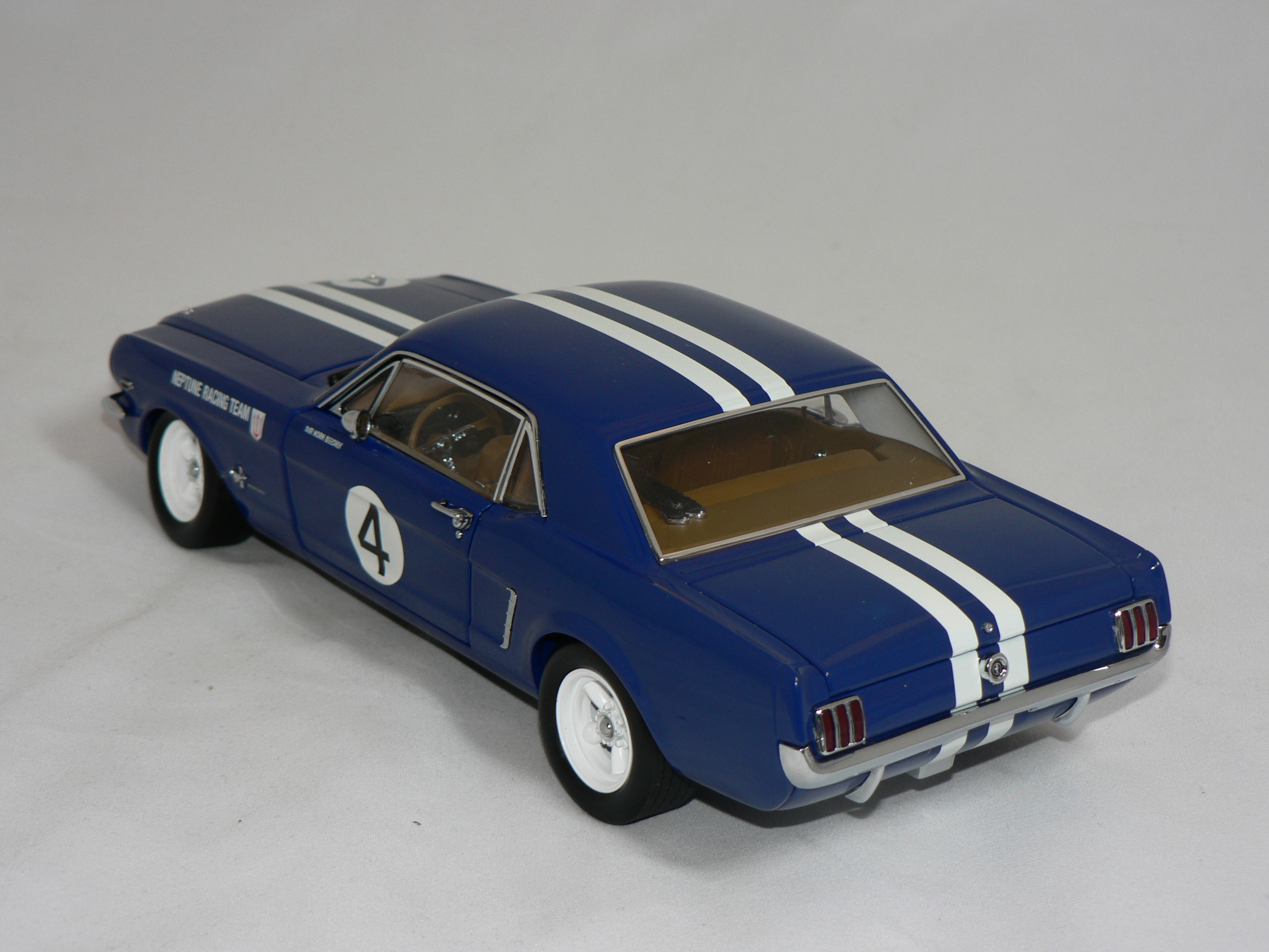 Ford Mustang  1965   1:18  Precision   Norm  Beecheys - 2