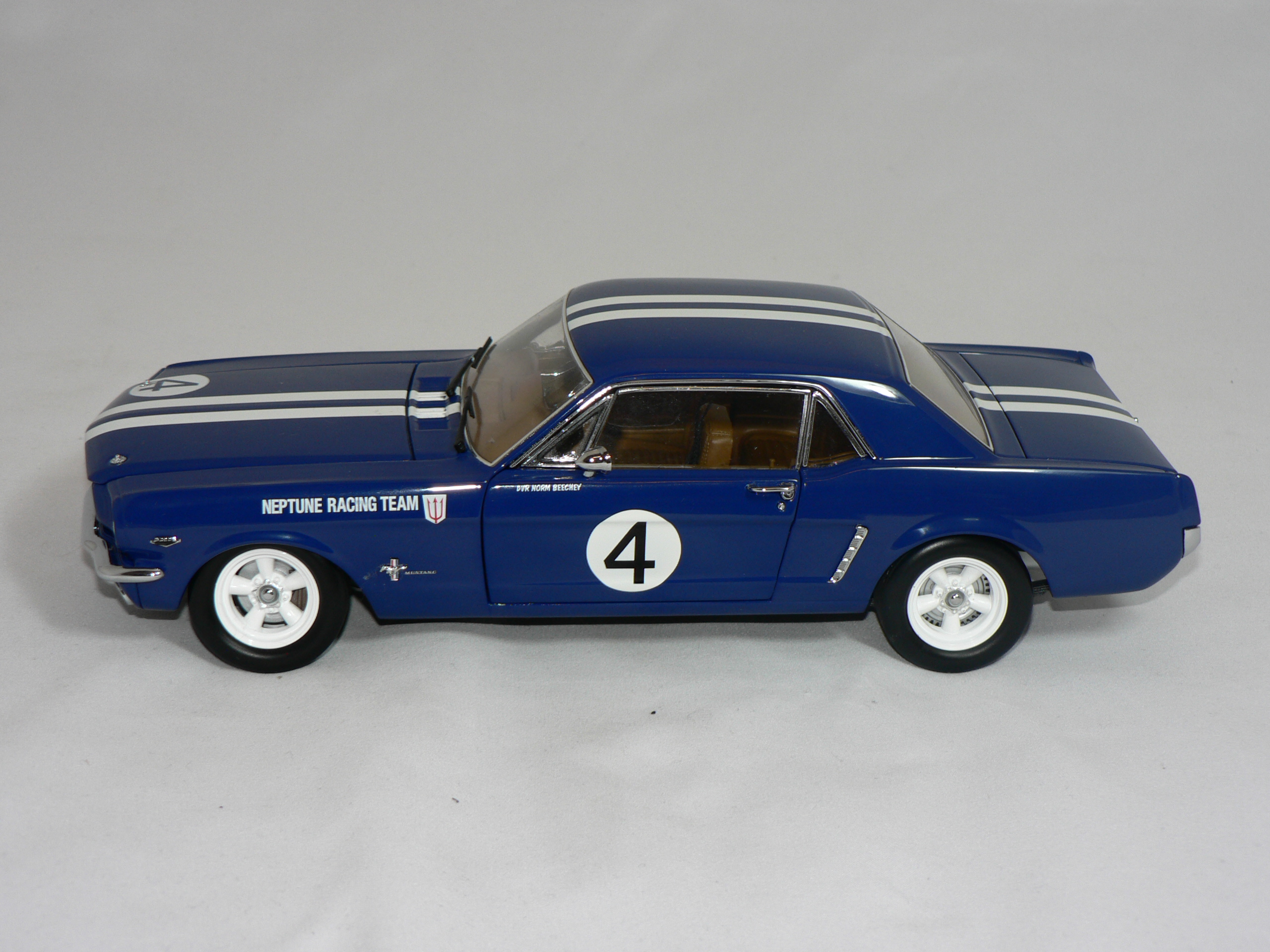Ford Mustang  1965   1:18  Precision   Norm  Beecheys - 3