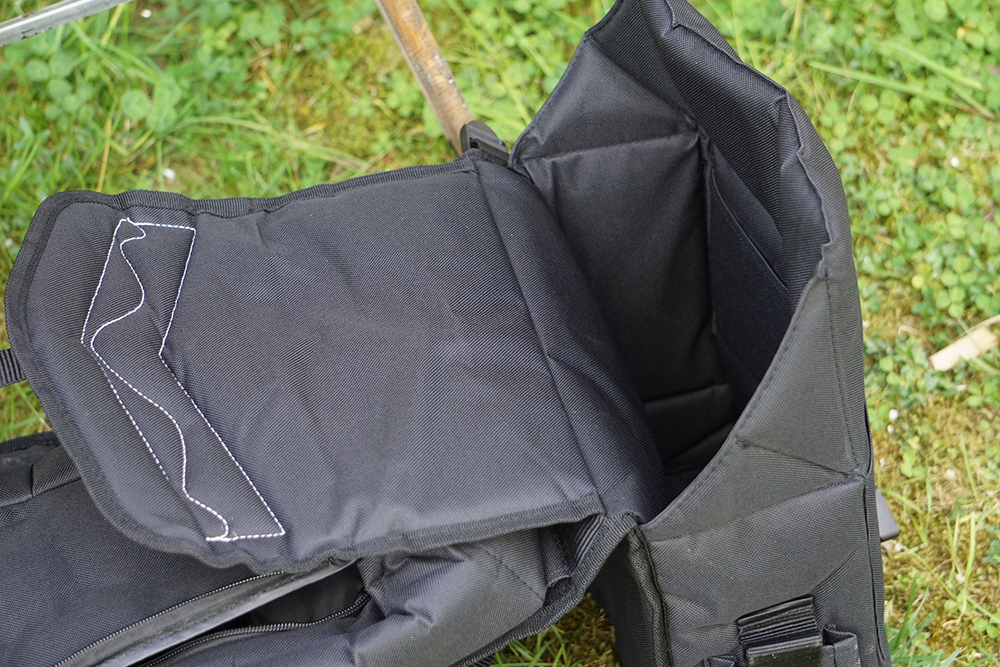Backpack saddlebag (padded) incl. two bottles (English/Western), black - 9