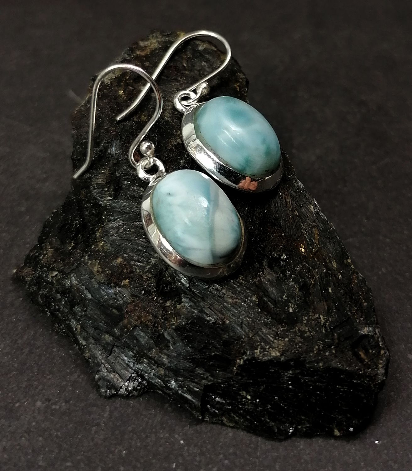 Silver Örhängen med Larimar Cabochon 