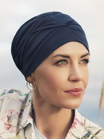 B.B. BECCA TURBAN - 37,5°  från Christine Headwear finns fler färger på Hospitalsgatan 