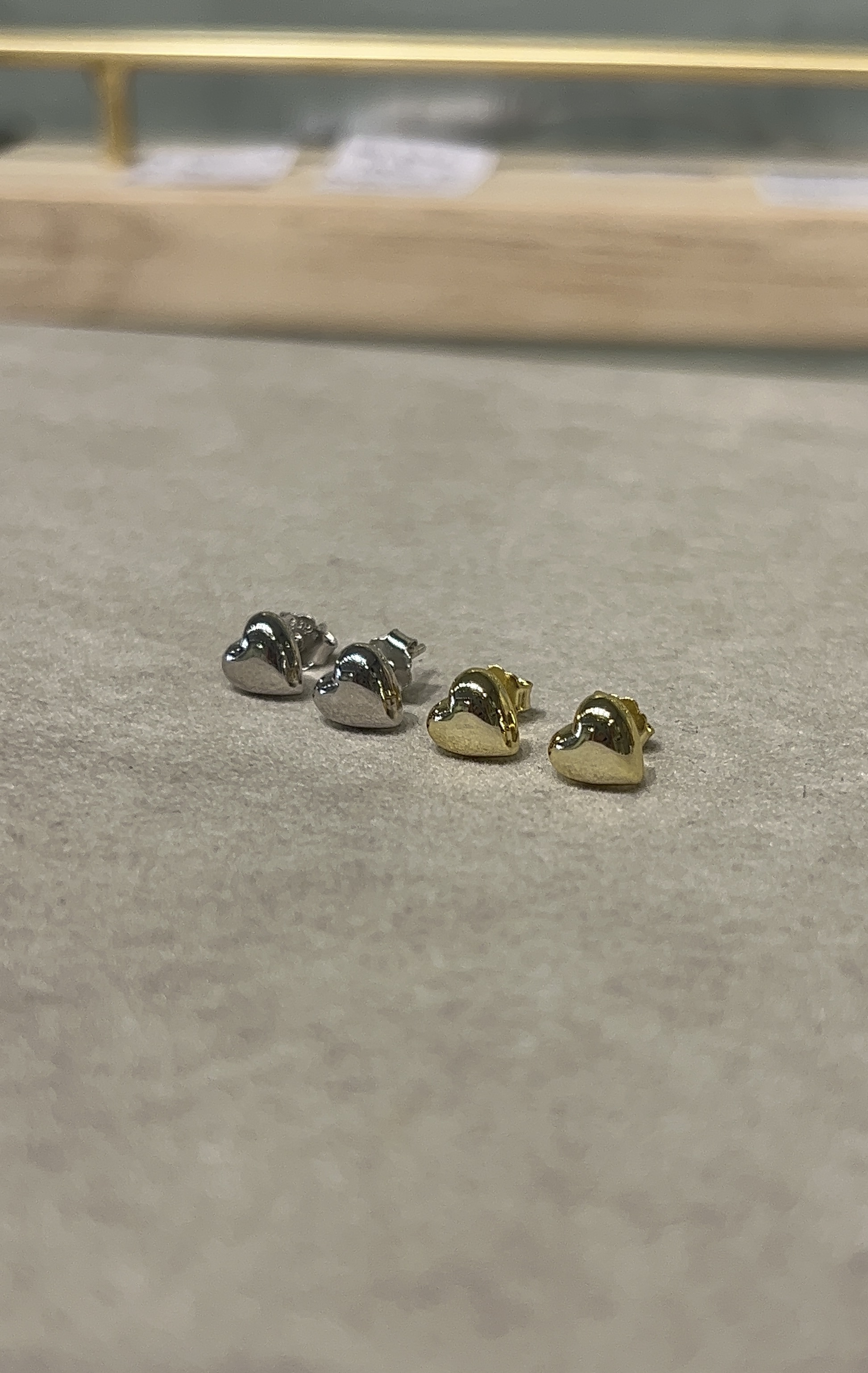  Signature Petite Heart Studs