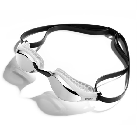 Every little thing counts when you compete. Swimming goggles in the best comfort for training and competition