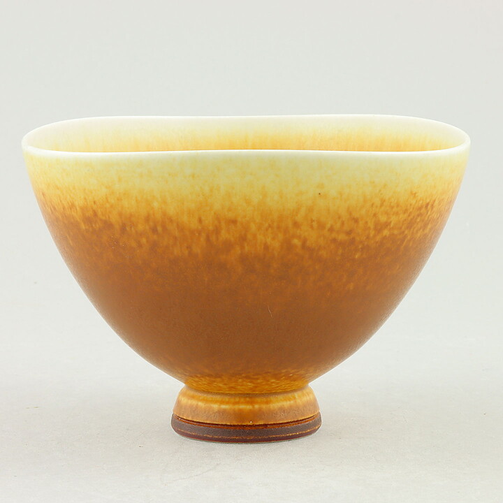 ベルント・フリーベリ  茶色のボウル  12cm  1961年