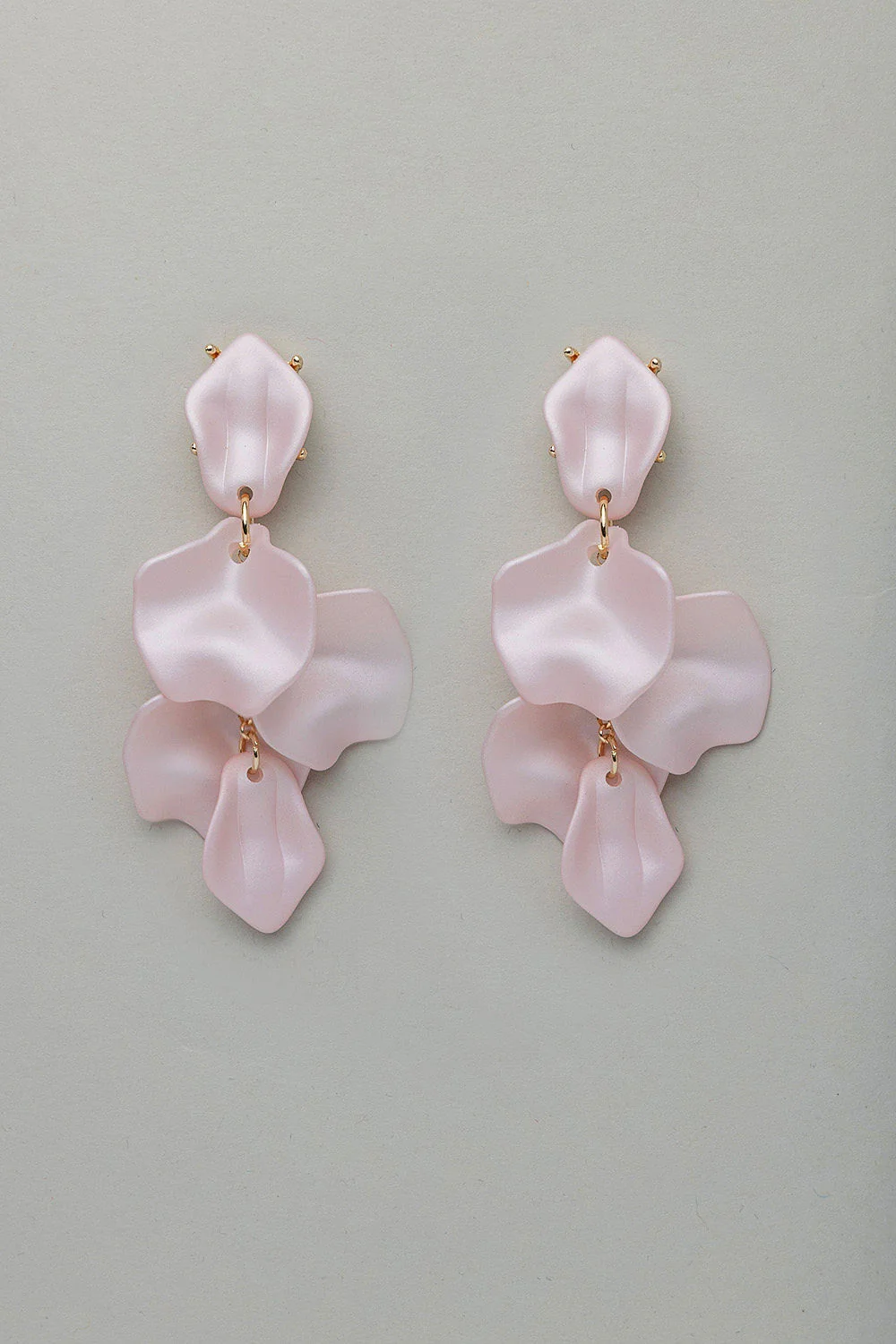 Bow 19 - Leaf  Earrings Pearl Light Pink