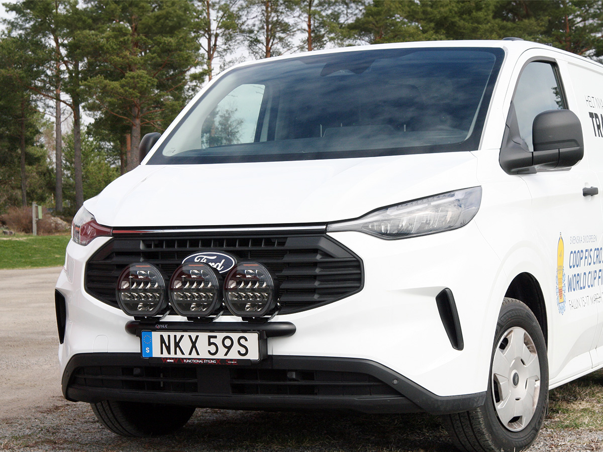Q-LIGHT II Ford Transit Custom 24- Frontbar for up to 3pcs of auxiliary lights