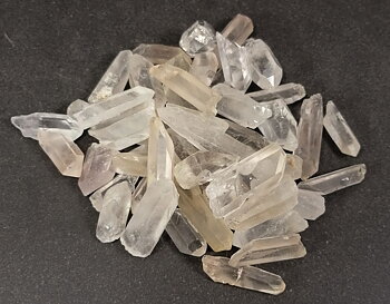 Gridspetsar i Bergkristall - Naturliga - 100 gram