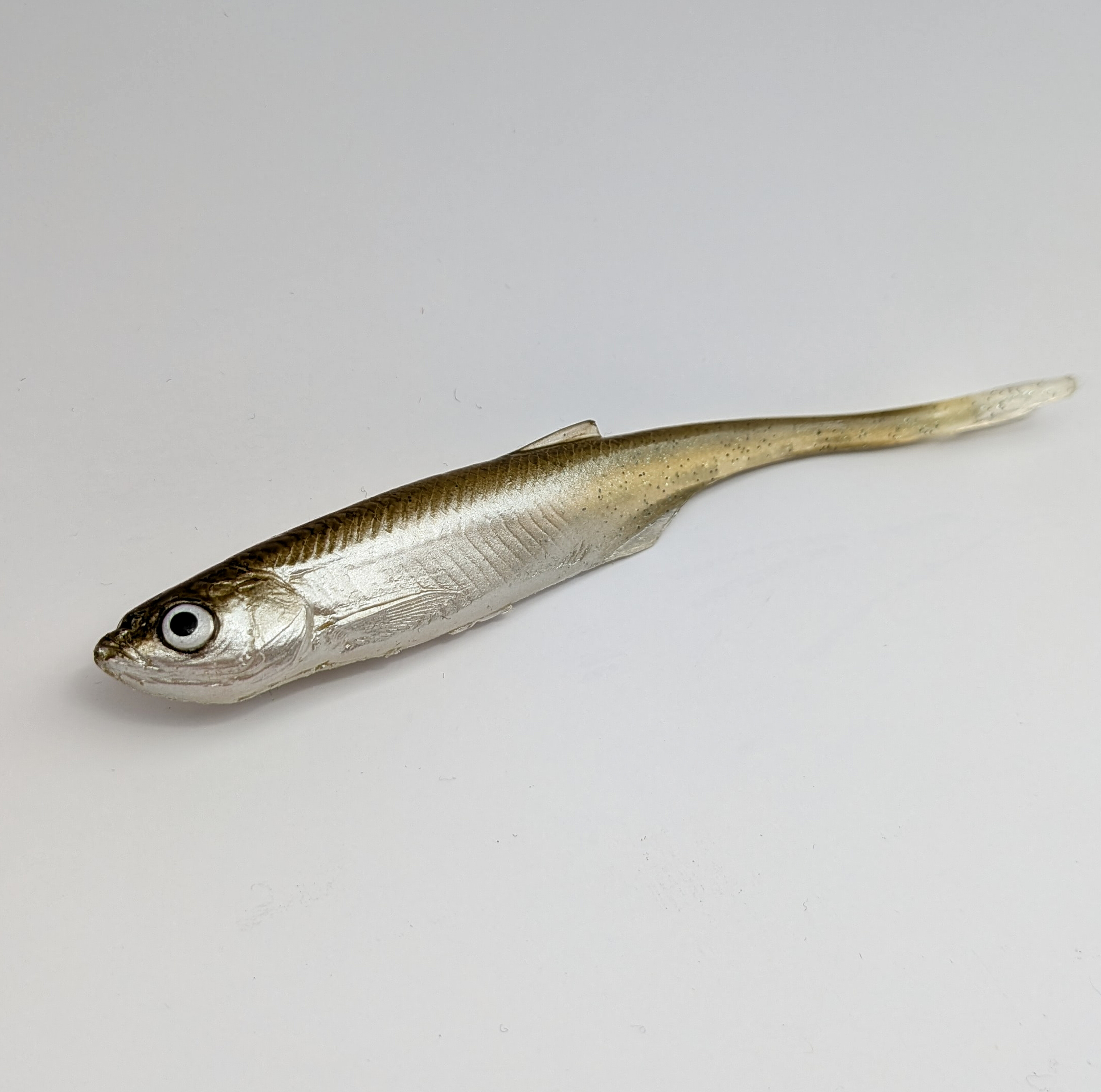 Dominator Realistic Baits Bleak V-tail 11 cm 3-pack - 18