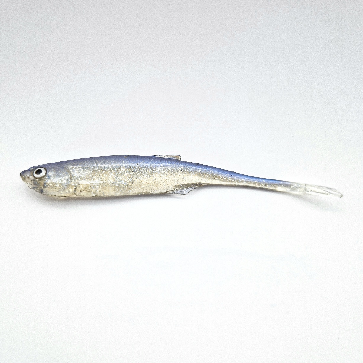Dominator Realistic Baits Bleak V-tail 11 cm 3-pack - 15