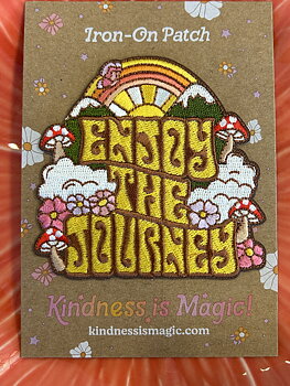 Tygmärke "Enjoy the journey"
