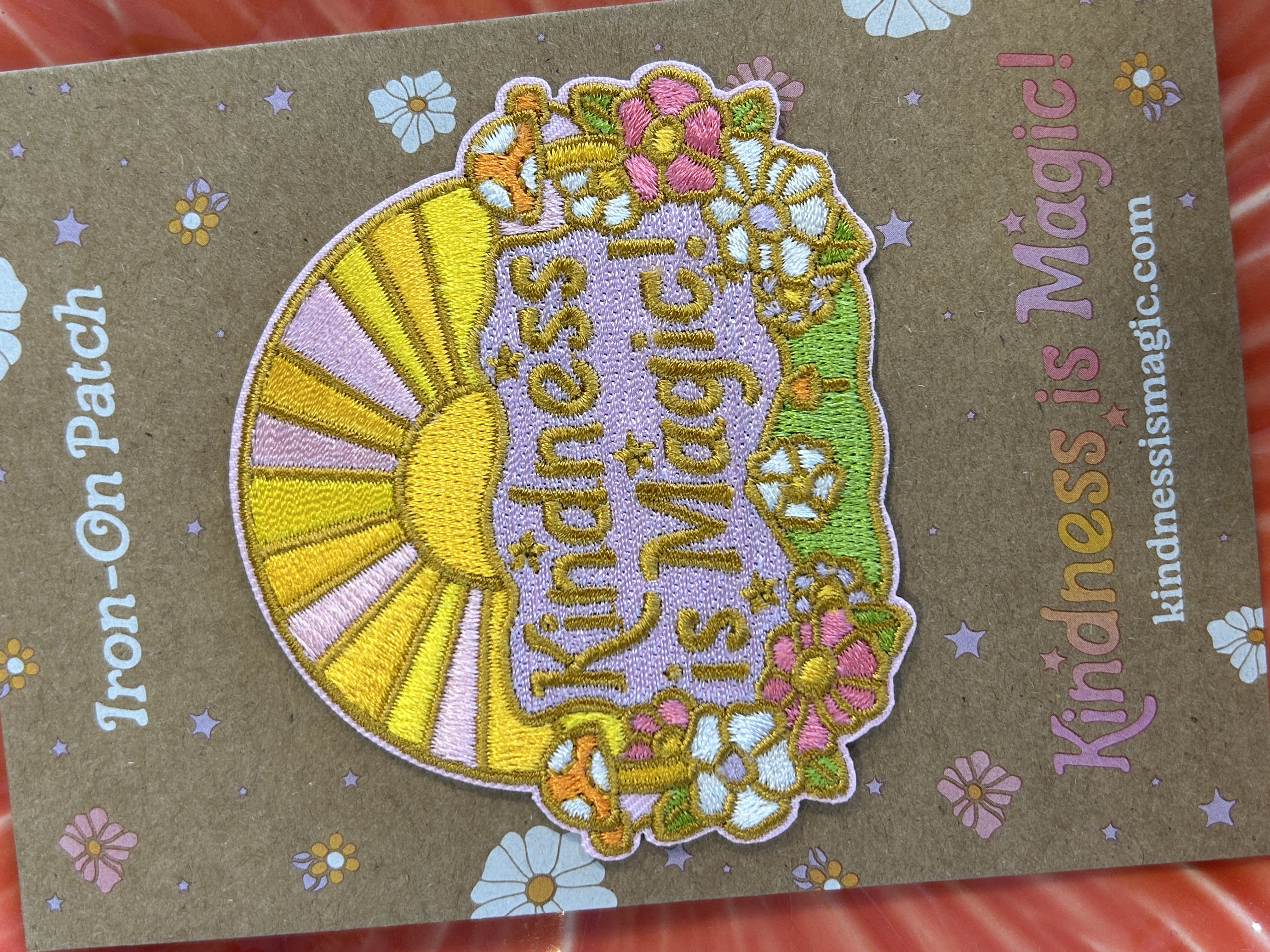 Tygmärke "Kindness is magic"