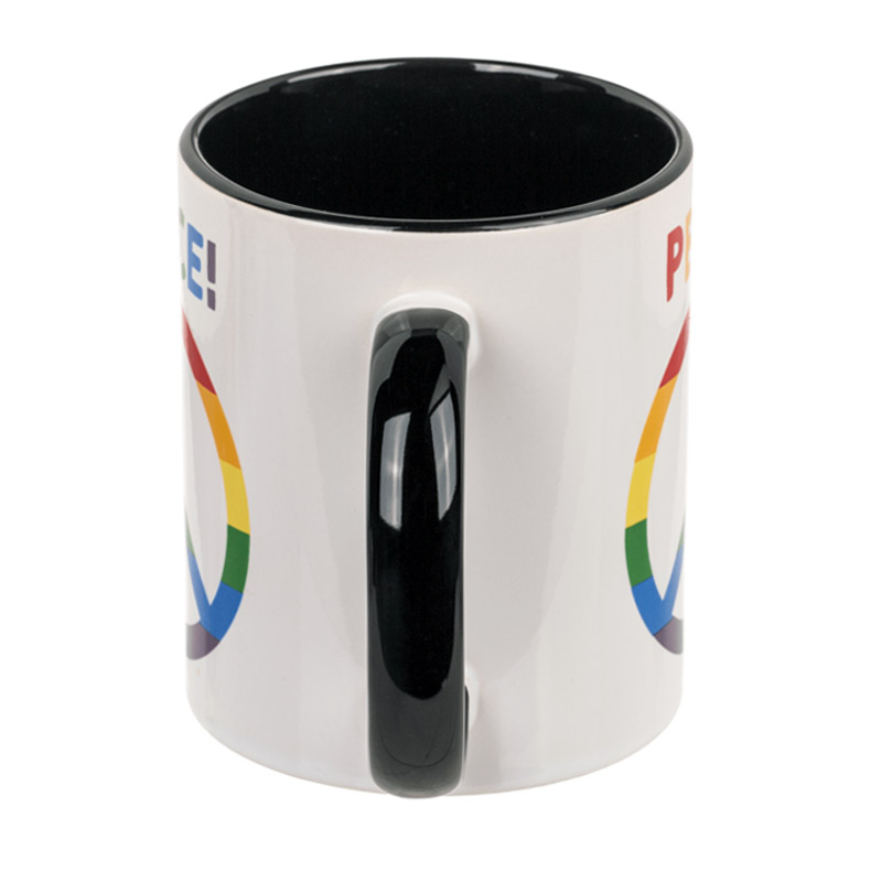 Peace-Mugg sedd från sidan med handtaget