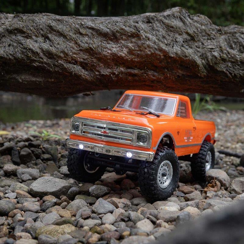 AXIAL 1/24 SCX24 1967 Chevrolet C10 4WD Brushed Truck RTR, Orange - 8
