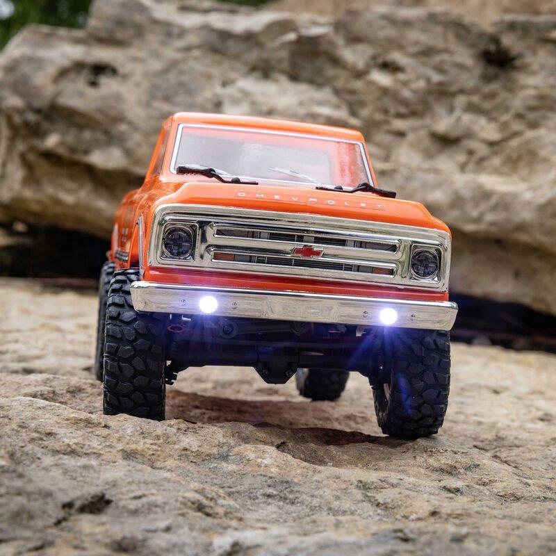 AXIAL 1/24 SCX24 1967 Chevrolet C10 4WD Brushed Truck RTR, Orange - 3