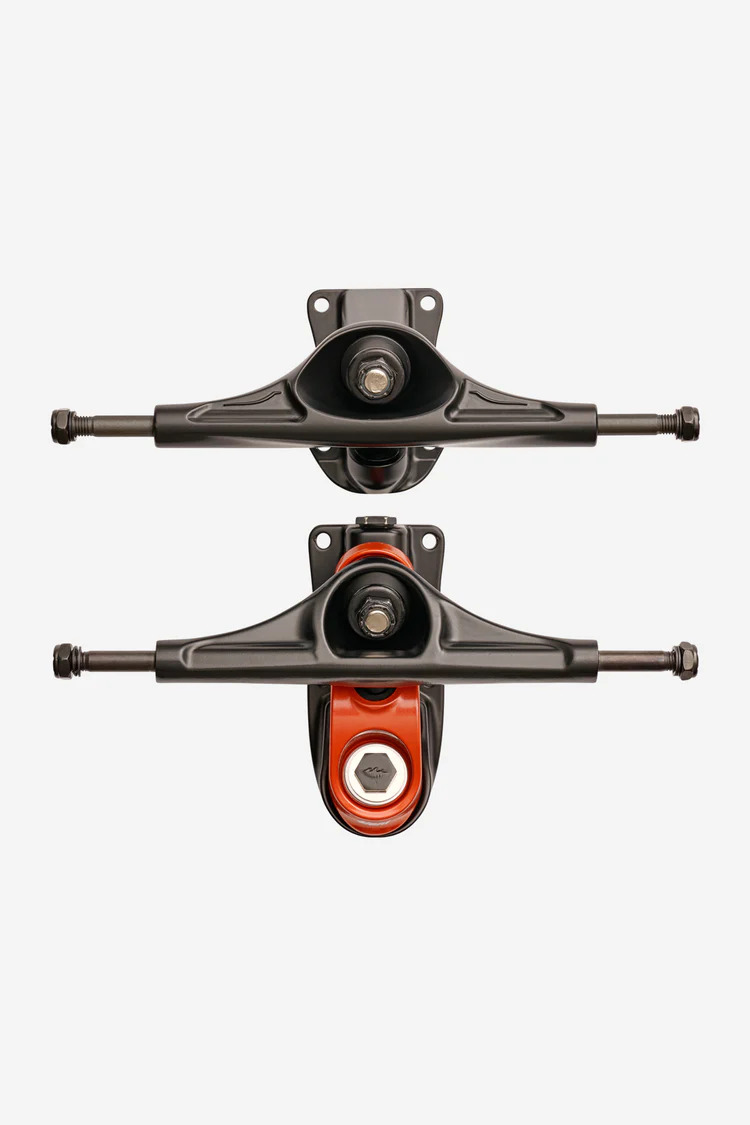 NAKED SLALOM TRACKER TRUCKS AGGRO CALIFORNIA SURFING