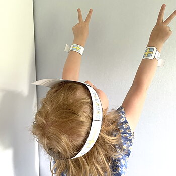 Pyssla armband till Sveriges nationaldag