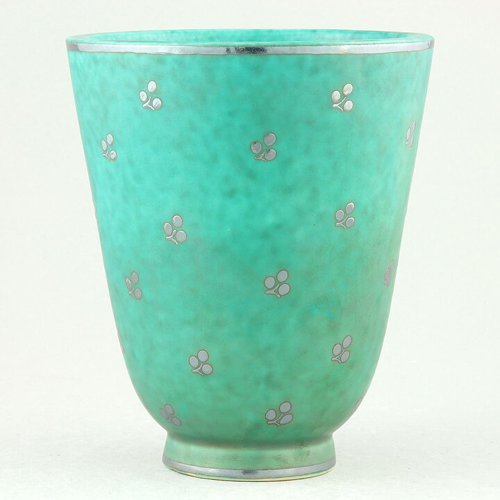 ヴィルヘルム・コーゲ  Argentaシリーズ  リーフ模様の緑色のベース  (15cm)  1959年