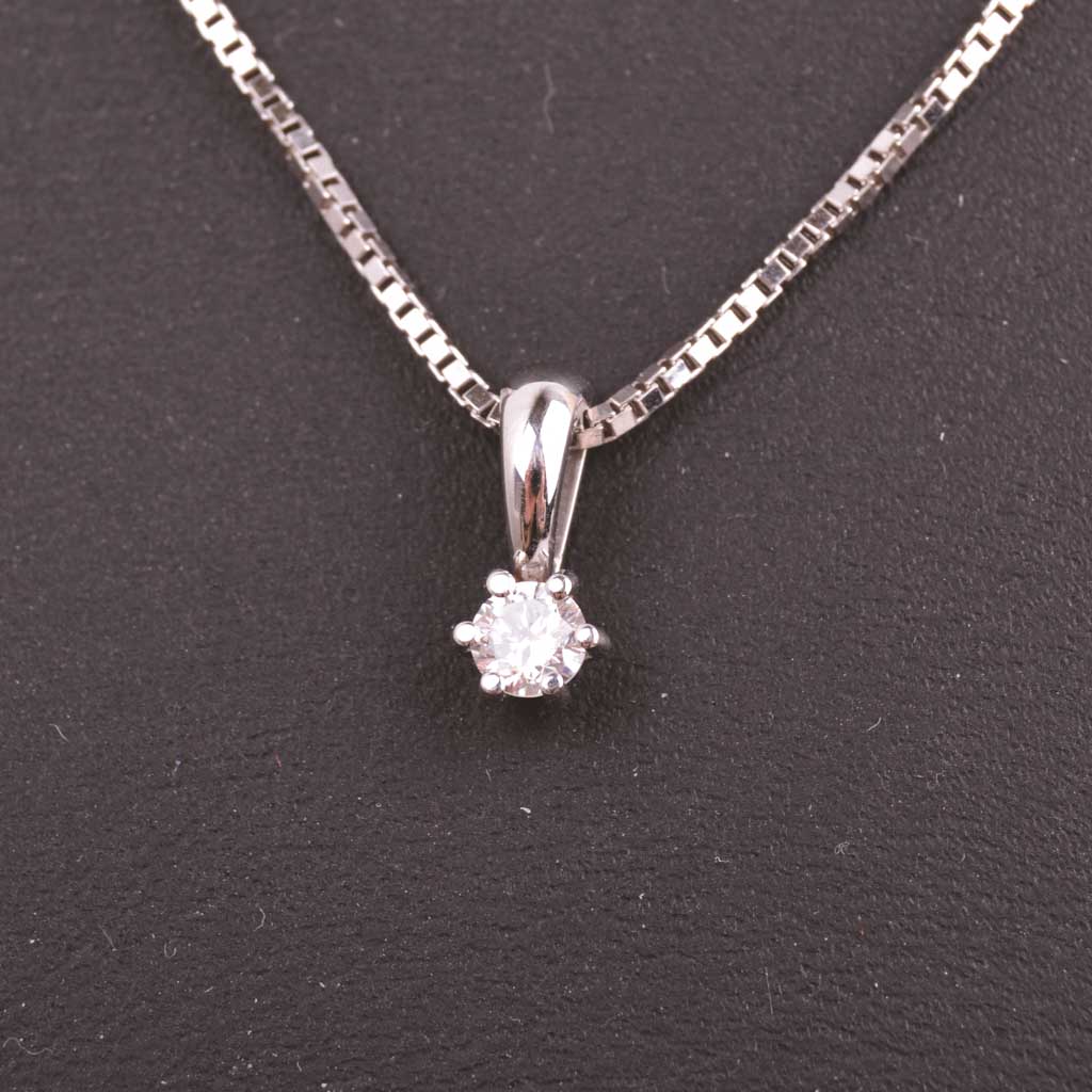 Valkokultainen riipus timantilla 0,20ct - 4