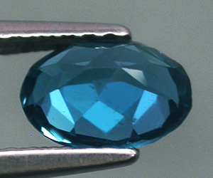 Impresionante piedra preciosa de topacio azul Londres natural ovalada calibrada de 7x5 mm - 2