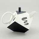Rolf Sinnemark (Cube 1986) Black/White Teapot with Abstract Decor 26 cm