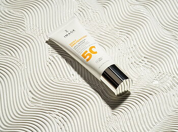 DAILY PREVENTION ultra defense moisturizer SPF 50