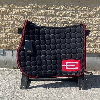 EQUILINE HOPPSCHABRAK MED E-LOGGA BLACK/RED
