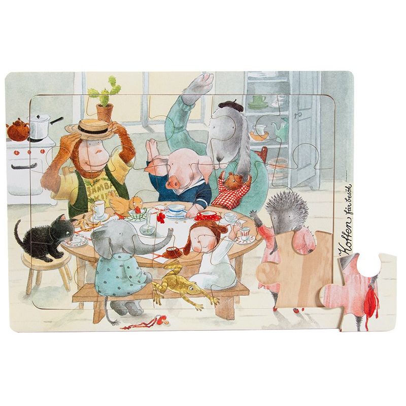 Lilla Kotten rampussel  i trä med fin illustration av  Lena Andersson 