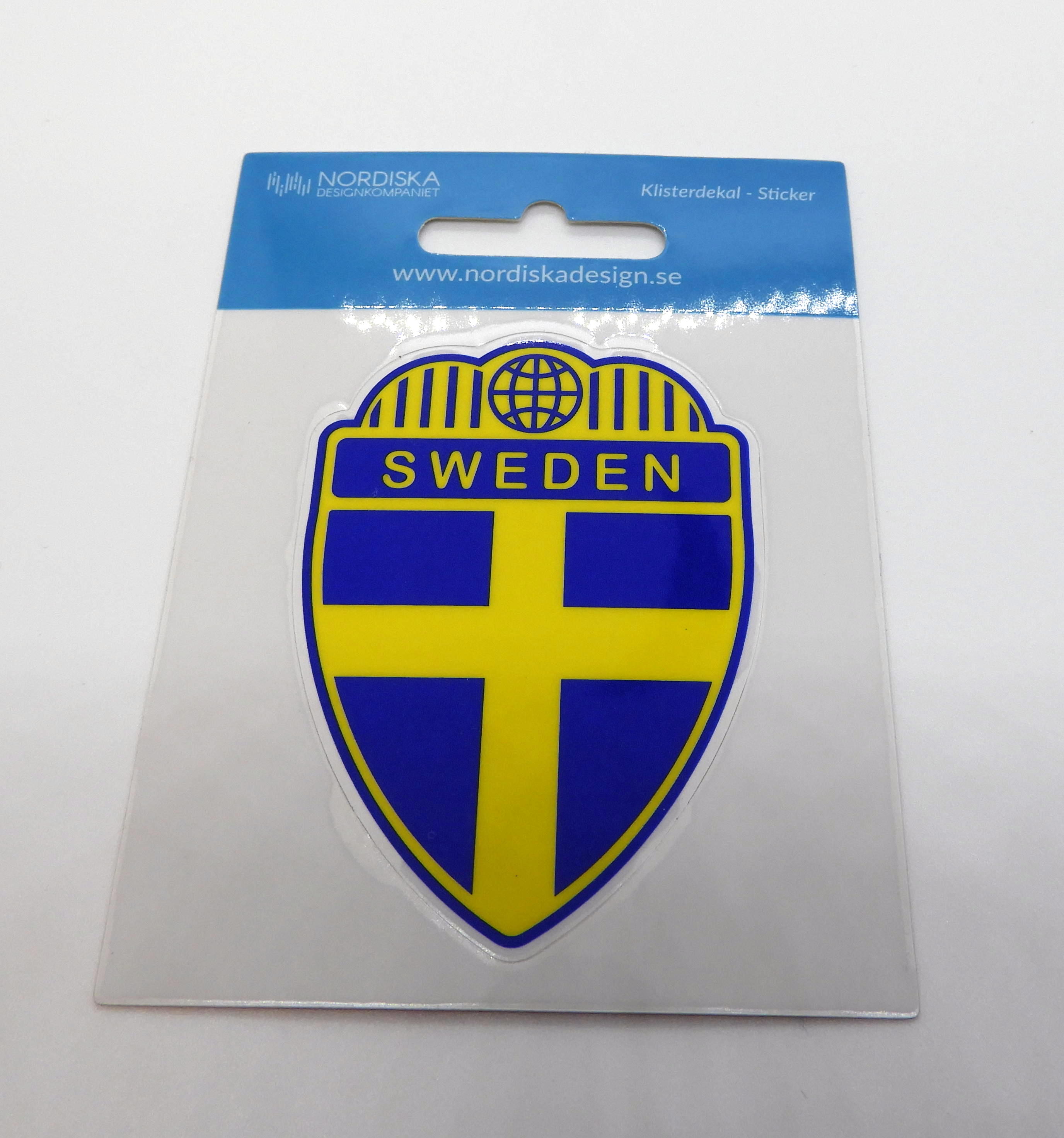 Klistermärke Dekal Sverigeflagga Sköld - 2