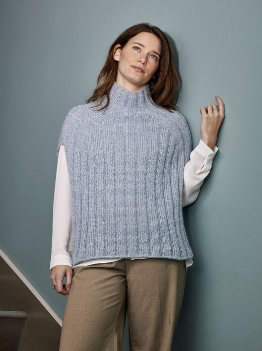 Poncho med sadelaxlar i Vera 892502