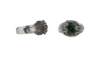 RETROCHIC EMBLOSSOMED LEMURIA RING