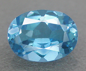 Impresionante piedra preciosa de topacio azul suizo natural de talla ovalada de 1,58 ct - 3