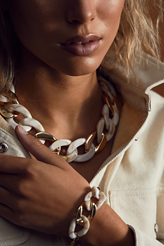 BOW19 Big Chain Bracelet Beige gold