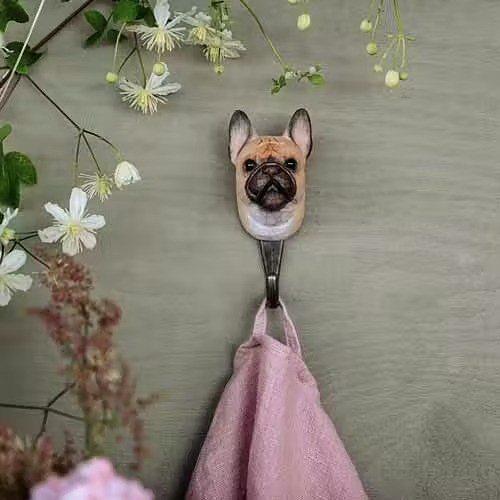 Hand-carved hook French Bulldog - 2