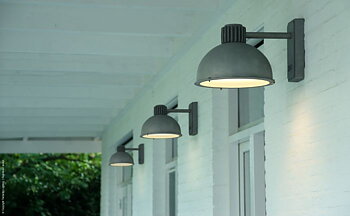 Vägglampa RAZ Frezoli, Grå