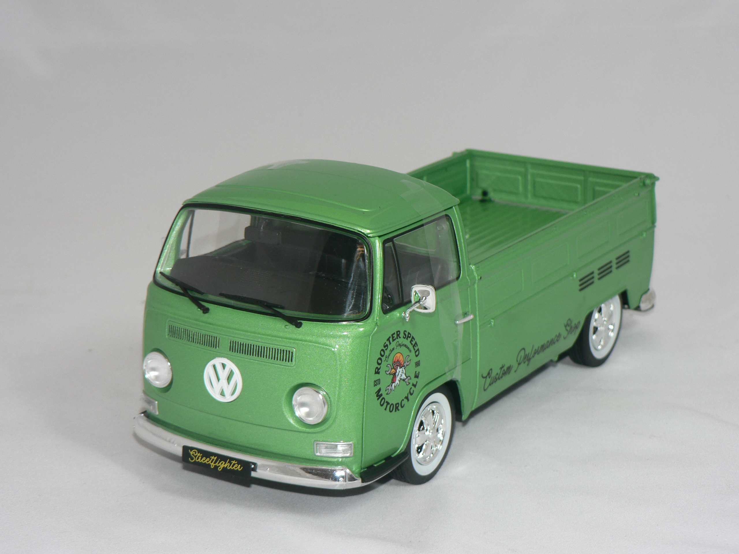 VW  T2  Pick Up 1968  (Custom )  1:18  Solido