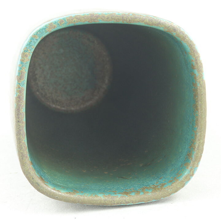 Gunnar Nylund (ARH 1950s) Green Quadratic Vase with Linear Relief 16 cm (2)