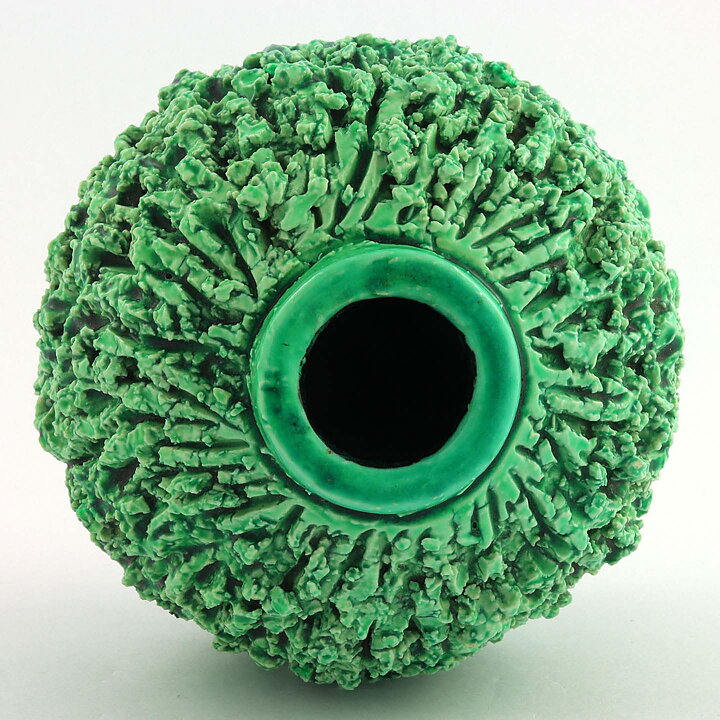 Gunnar Nylund (1936) Green Hedgehog Vase 12 cm (2)