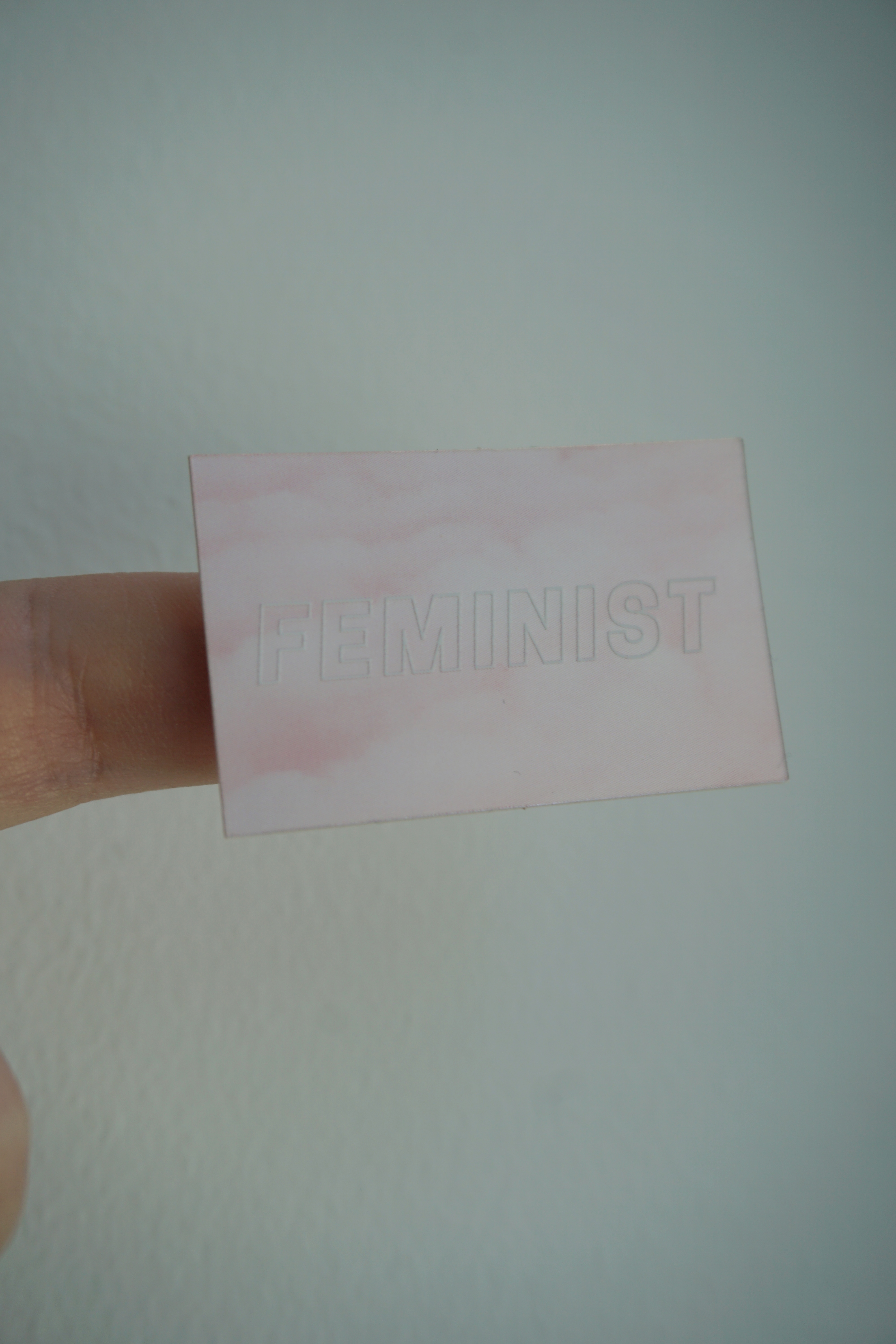 Rosa himmel feminist klistermärke