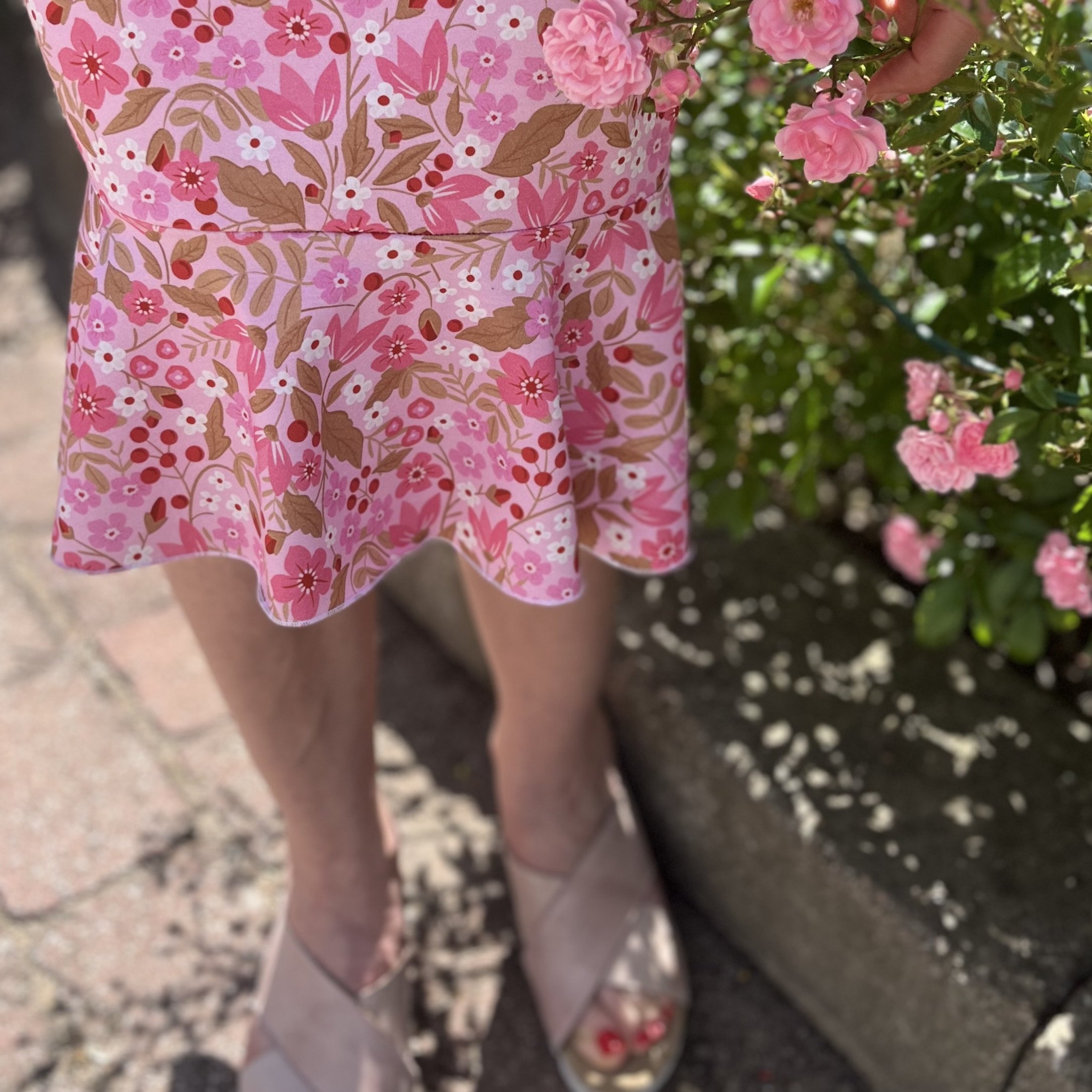 SLUTSÅLT! Jerseytyg ekologisk bomull,   "JOHANNAS ROSA JUVELER", metervara 