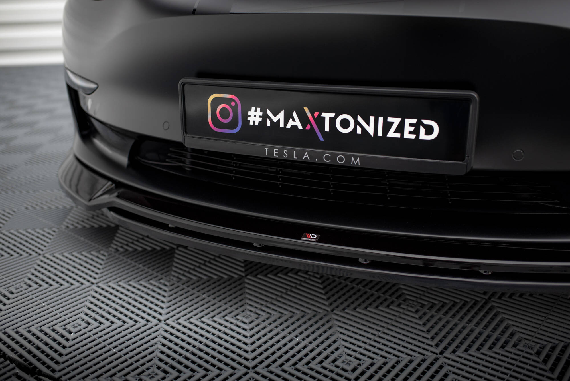 Maxton - FRONT SPLITTER V.3 TESLA MODEL 3 - 3