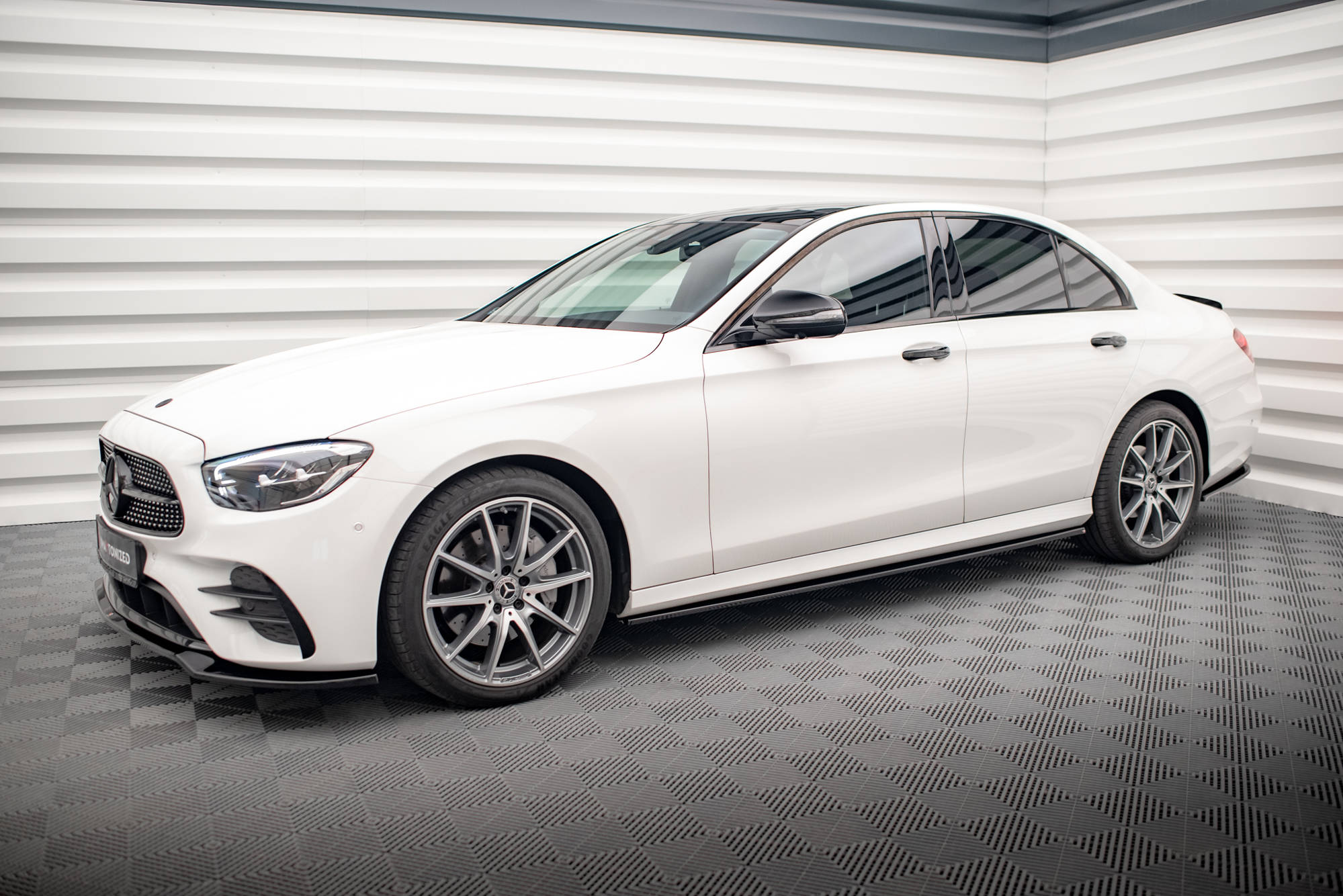 Maxton - SIDE SKIRTS DIFFUSERS MERCEDES-BENZ E AMG-LINE W213 FACELIFT - 2
