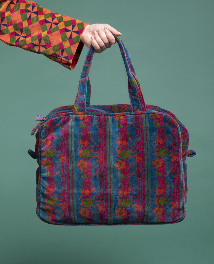 Weekendbags, kimonos, accesories etc - 2