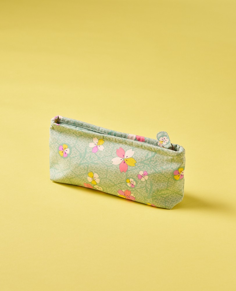 Weekendbags, kimonos, accesories etc - 4