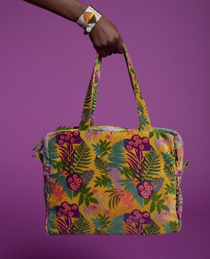 Weekendbags, kimonos, accesories etc - 26