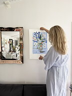 Såld!. Collage "Bukett och blårandig tapet" av Maria C Bernhardsson. Orginal utan ram. 70x50cm.